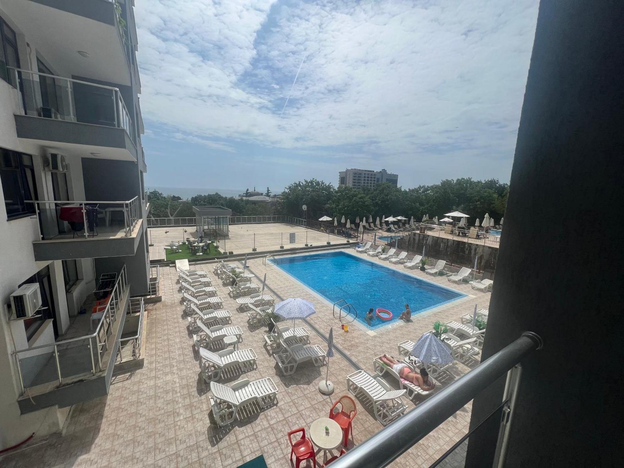 Dilov Apartments In Yalta גולדן סנדס מראה חיצוני תמונה