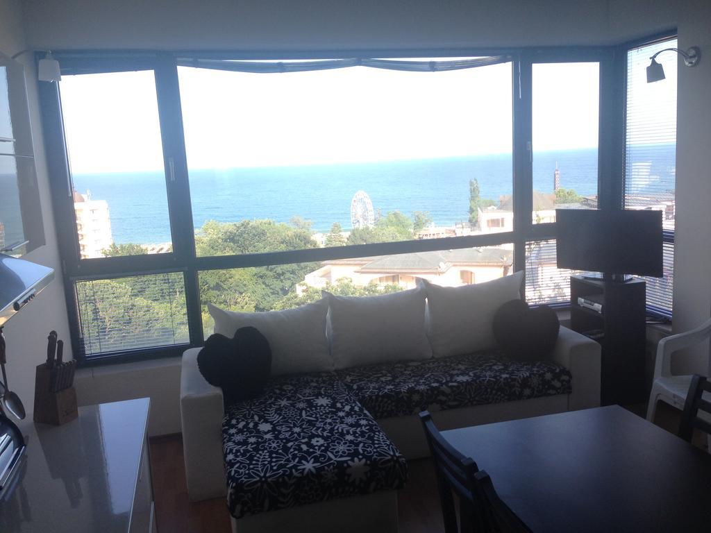 Dilov Apartments In Yalta גולדן סנדס מראה חיצוני תמונה